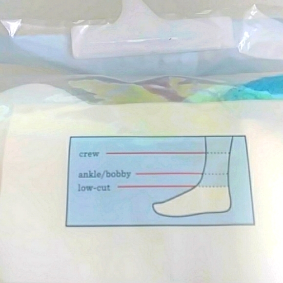 Cat & Jack Girls 10pk Low Cut Athletic Socks, Size Large (3-10) - Picture 3 of 4